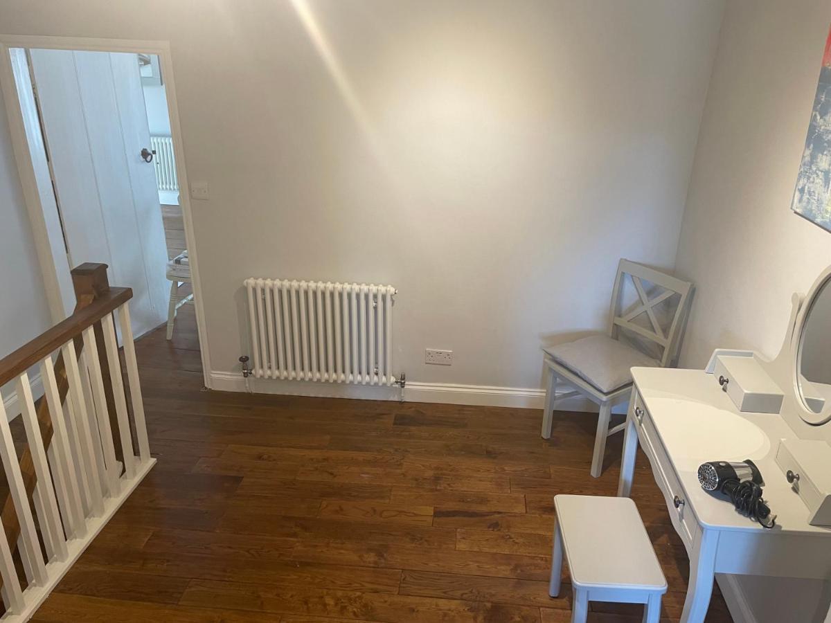 17 Eastgate Villa Cowbridge Buitenkant foto