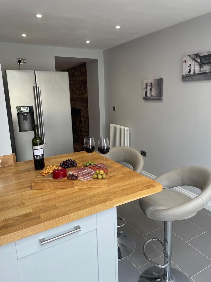 17 Eastgate Villa Cowbridge Buitenkant foto