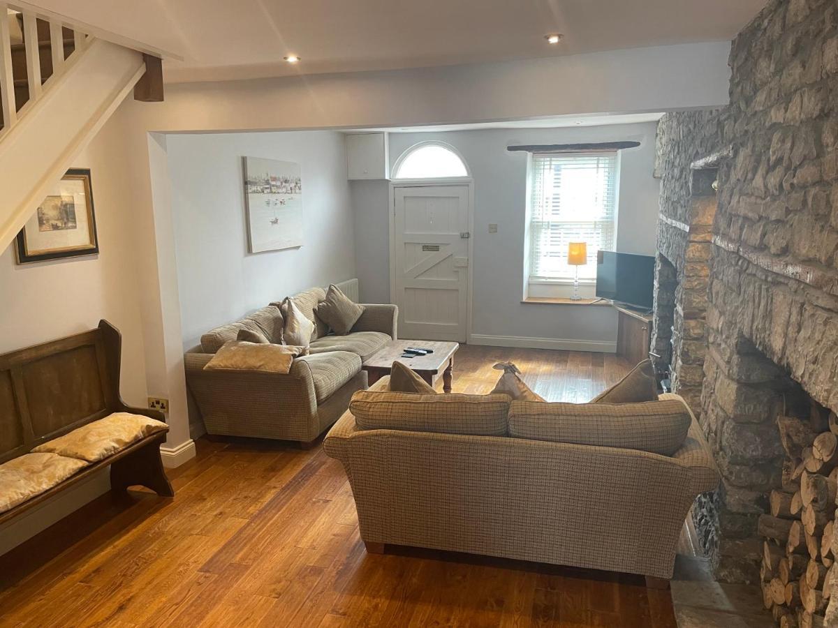 17 Eastgate Villa Cowbridge Buitenkant foto